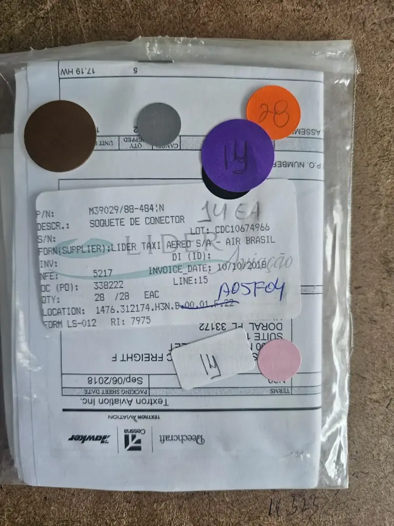 M39029/88-484 SOCKET