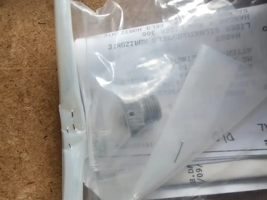 MS9954-06 PLUG