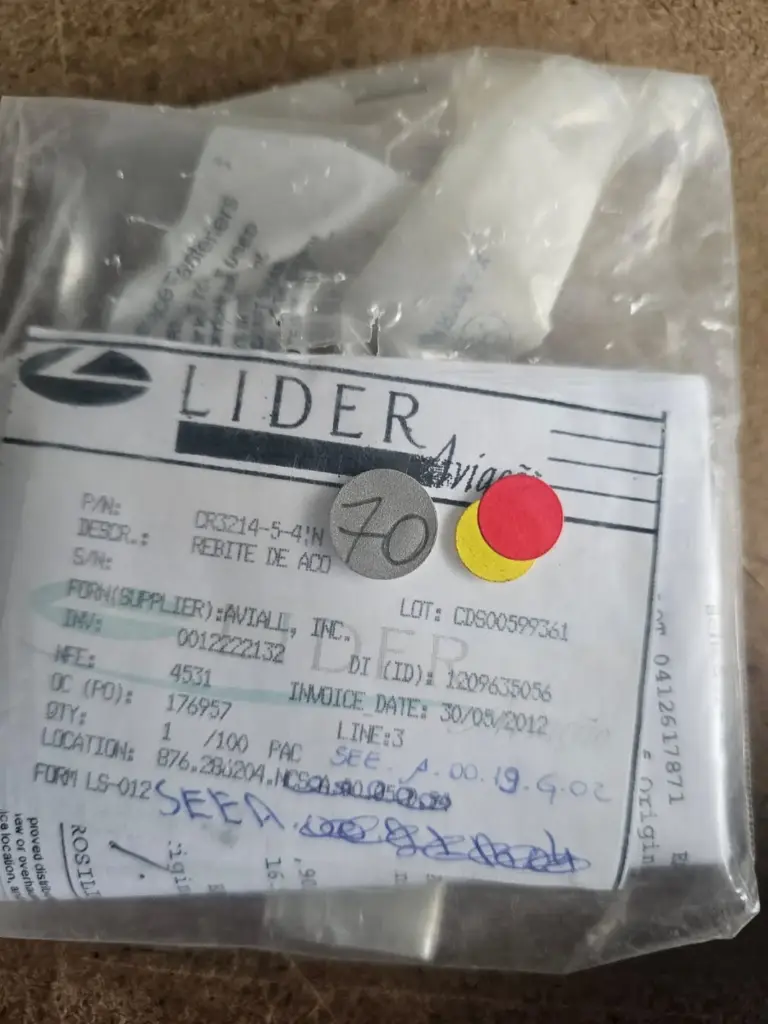 CR3214-5-4 RIVET