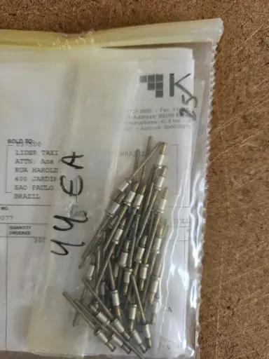 [CR3214-4-02] CR3214-4-02 RIVET